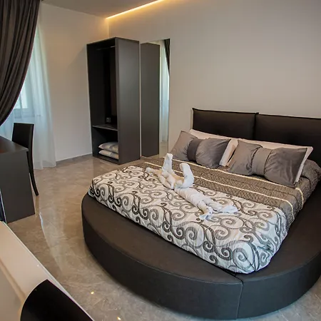 Forever Luxury 4*